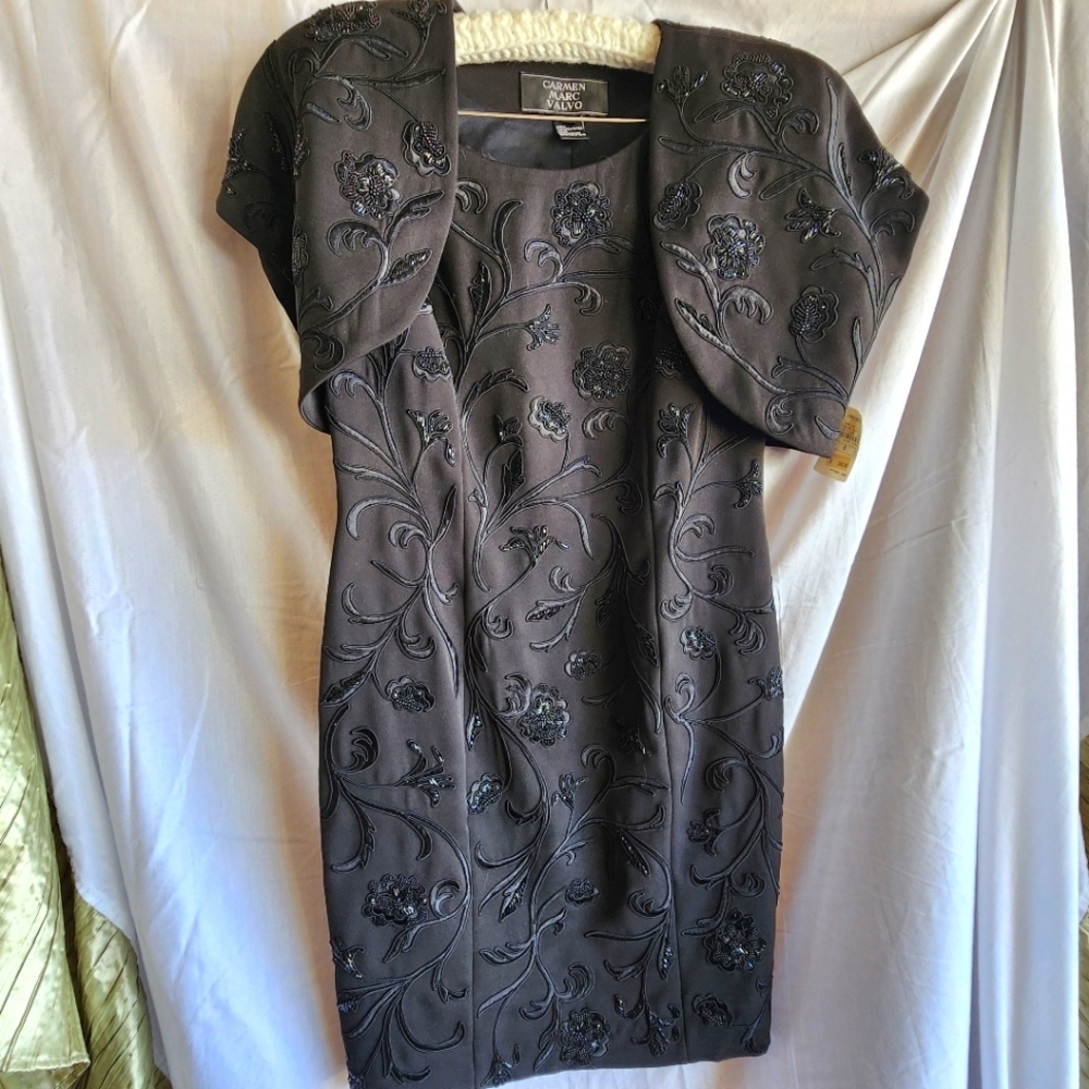 Carmen Marc Valvo Neiman Marcus black dress